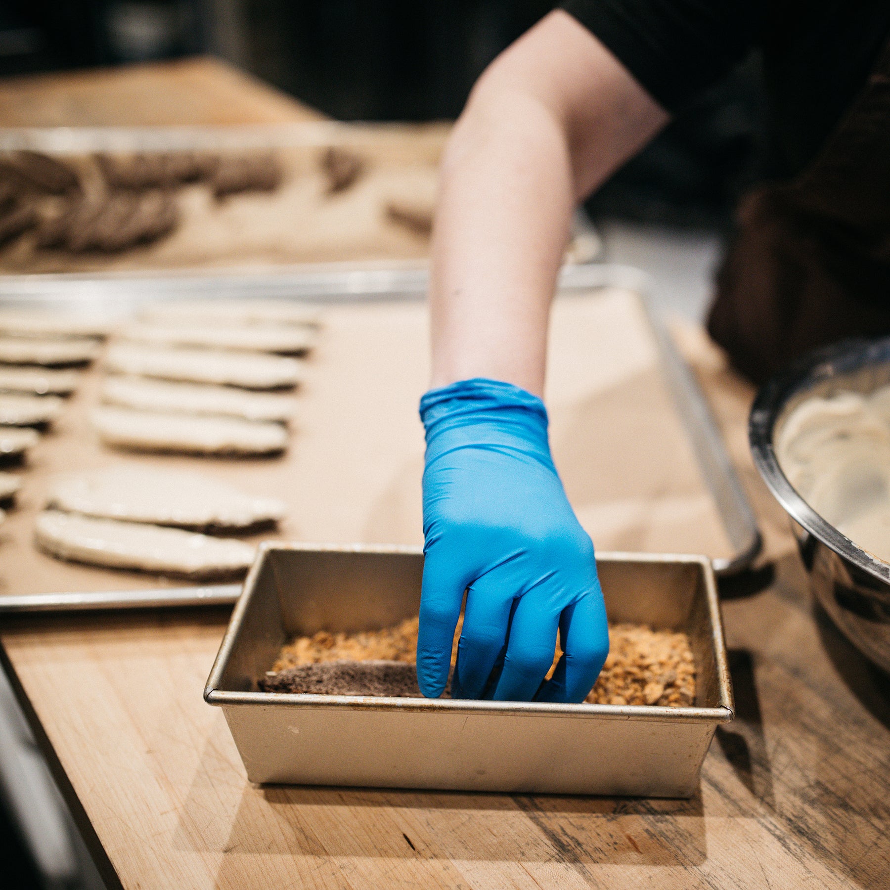 Surprising Tips for Using Disposable Gloves in the Kitchen