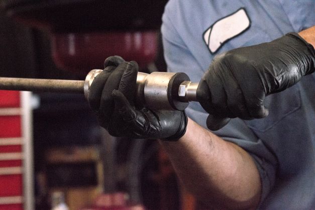 Lightweight Nitrile Gloves Deliver Comfort, Protection at a Great Price